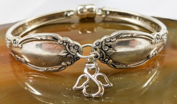 Shop Wyoming Spoon Bracelet Precious Mirror Angel