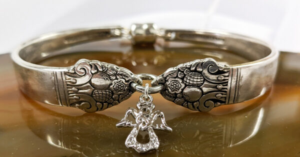 Shop Wyoming Spoon Bracelet King Cedric Lg