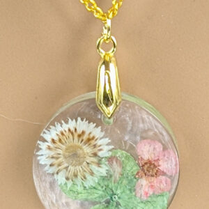 Shop Wyoming Round Pressed Flowers Necklace