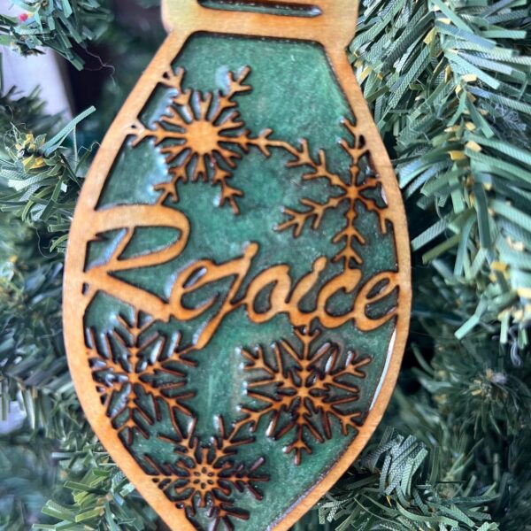 Shop Wyoming Wood & Resin Christmas Ornament Set – Bundle of 5 Holiday Light Bulbs | Peace, Rejoice, Noel, Feliz Navidad, Merry Christmas | Rustic Farmhouse Tree Decor