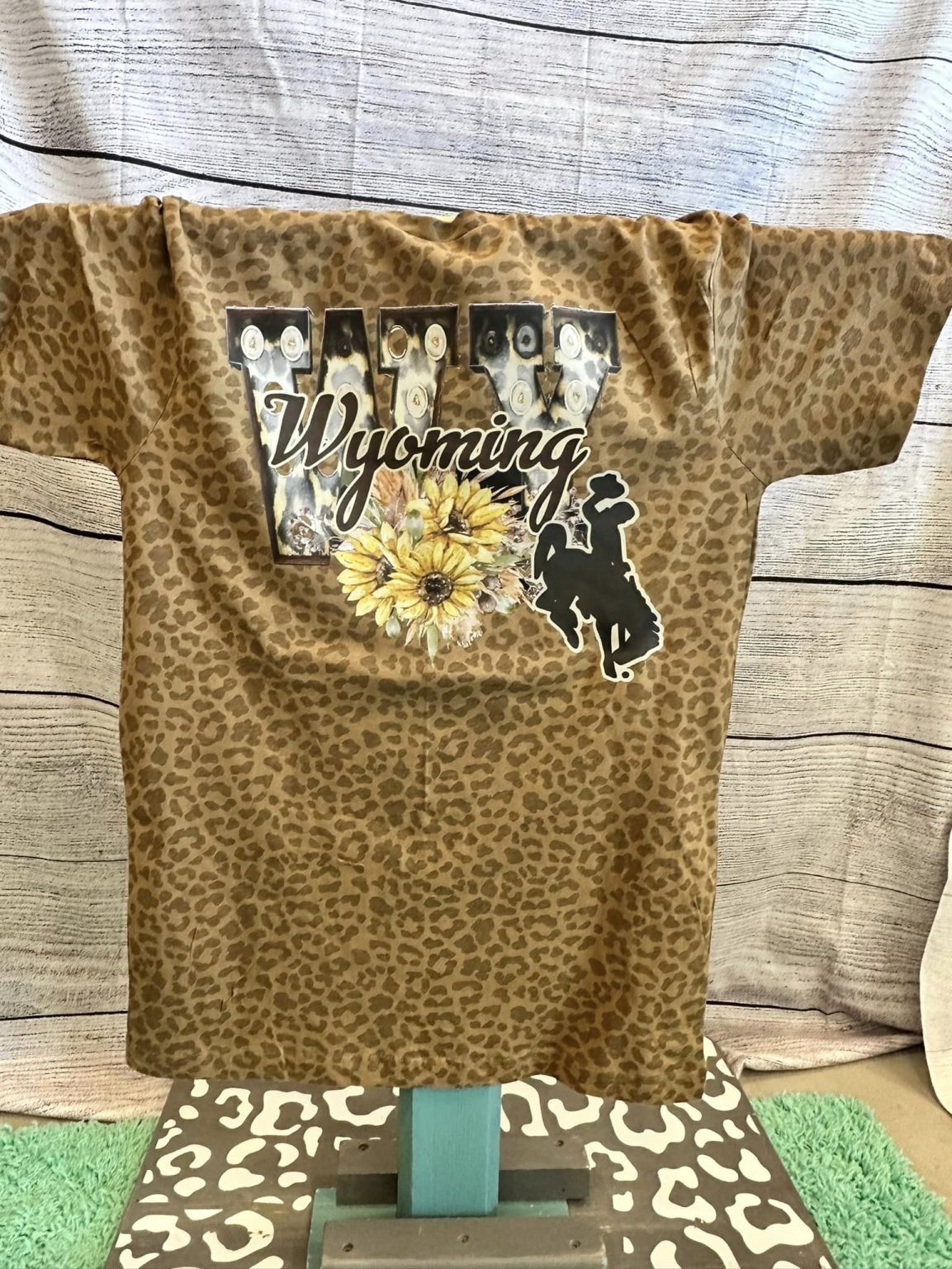Shop Wyoming Wyoming Sunflower Hoodie, crewneck, or T-shirt Shop Wyoming Wyoming Sunflower Hoodie, crewneck, or T-shirt